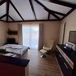 Haus Astenberg Bed & Breakfast 3*
