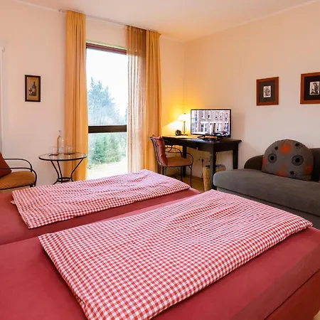Haus Astenberg 住宿加早餐酒店 4*