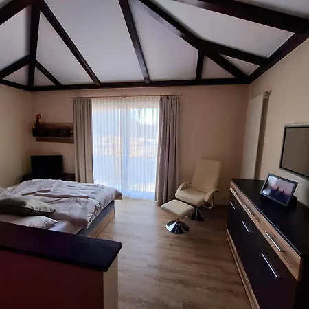 Haus Astenberg 住宿加早餐酒店 4*